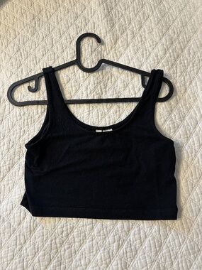 ✨ 3 for $30 ✨ Divided Cropped Top